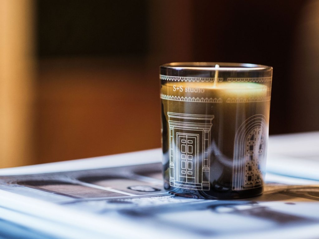 L’ESSENZA SILENZIOSA DELLE COSE