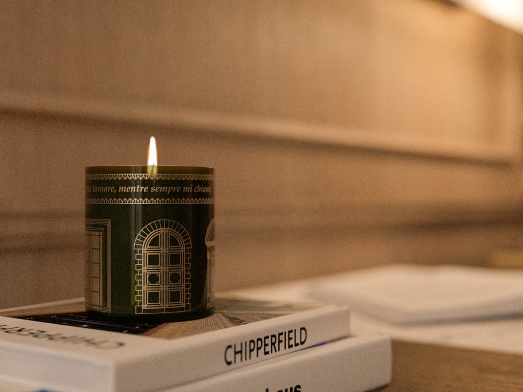 THE SILENT ESSENCE OF THINGS