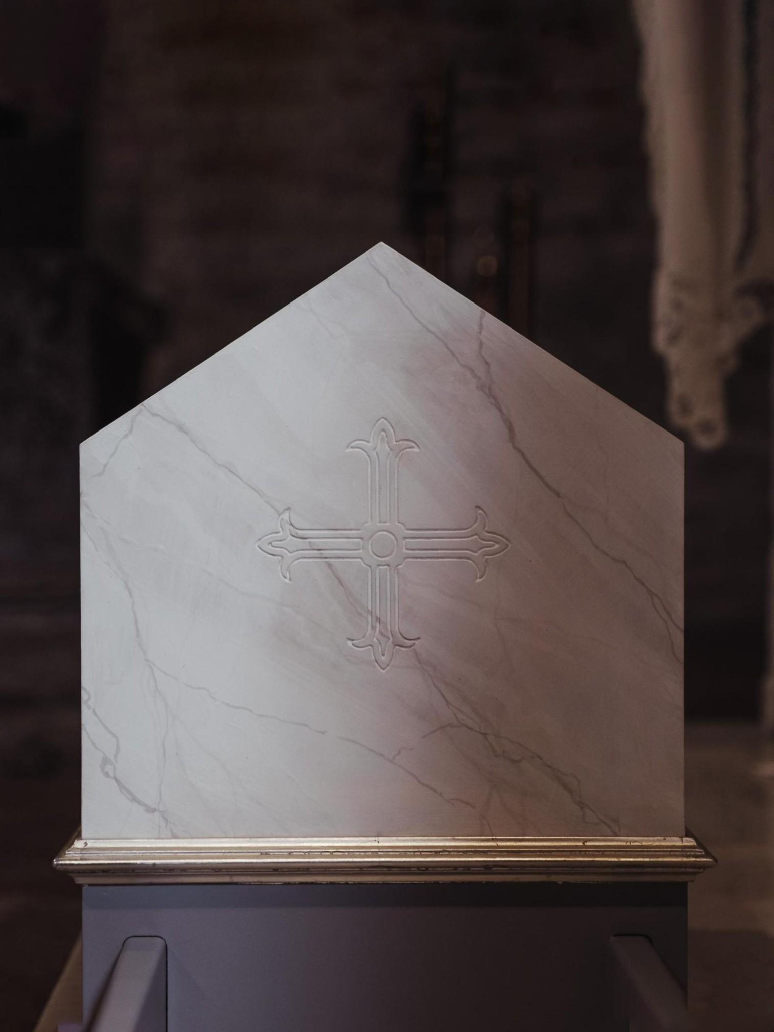 THE RETURN OF LIGHT | The Stones of the Holy Sepulchre and the Easter Rite in the heart of Florence